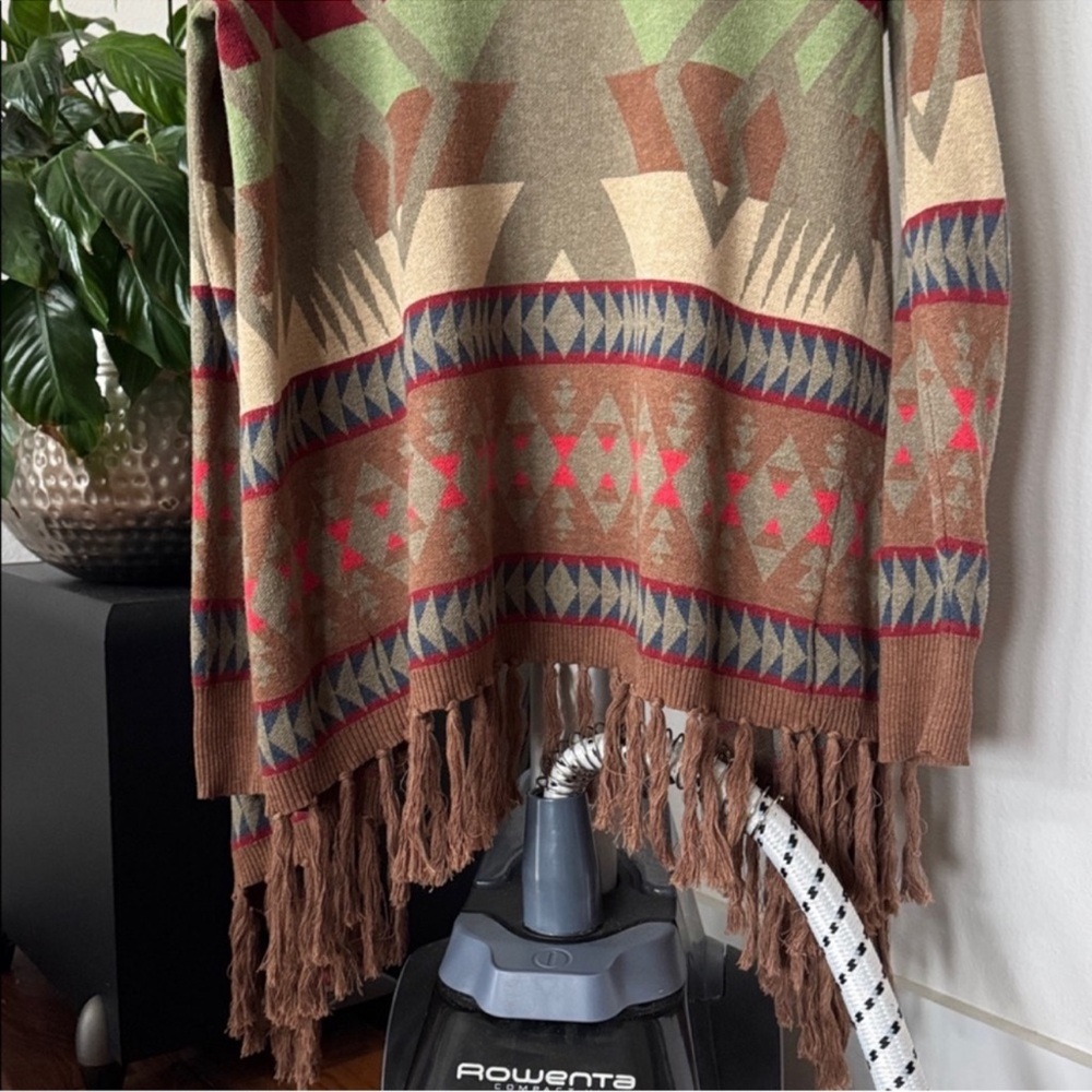 Tasha Polizzi Southwestern Drape Fringe cardigan sweater Sz M Brown Red Open - Picture 12 of 12
